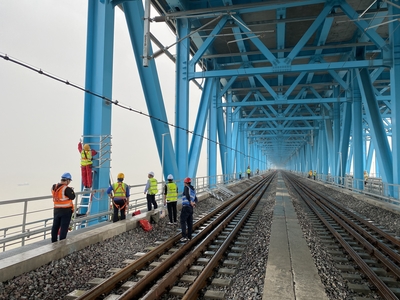 中天科技新型5G漏纜賦能滬蘇通長(zhǎng)江公鐵大橋，實(shí)現(xiàn)5G網(wǎng)絡(luò)全覆蓋